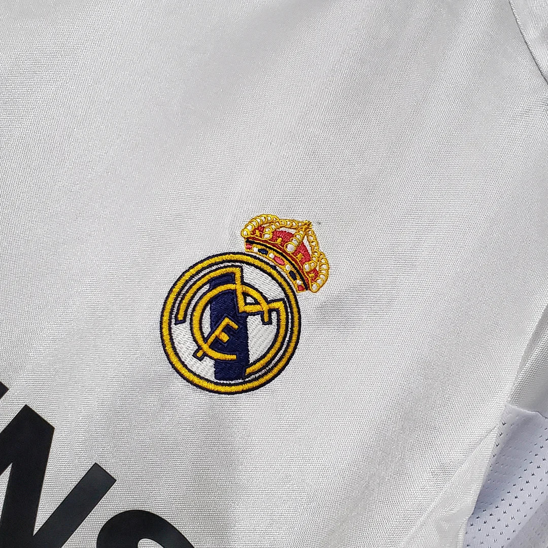 2005/2006 FC Real Madrid Retro Home shirt : Thaï Quality - Pro Soccer Jersey