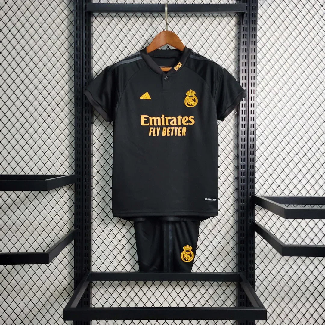 2023/2024 FC Real Madrid away Set Kids Size : Thaï Quality - Pro Soccer Jersey