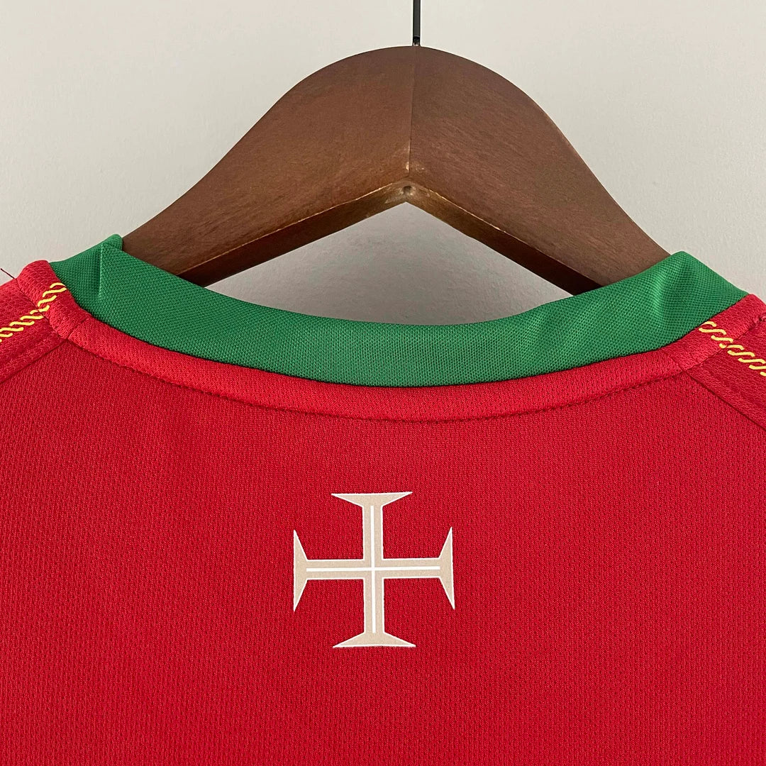 2006 FIFA World Cup Portugal Retro Home shirt : Thaï Quality - Pro Soccer Jersey