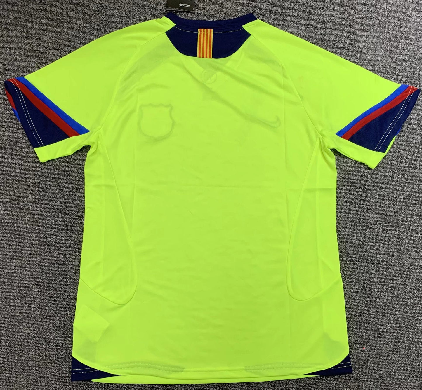 2005/2006 FC Barcelona Retro Away shirt : Thaï Quality - Pro Soccer Jersey