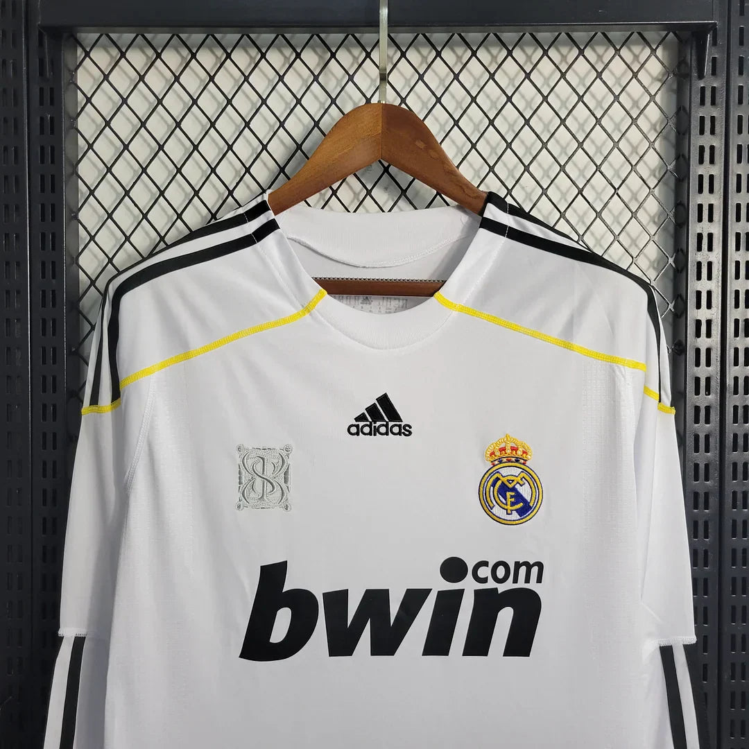 2009/2010 FC Real Madrid Retro Home shirt Long Sleeves : Thaï Quality - Pro Soccer Jersey