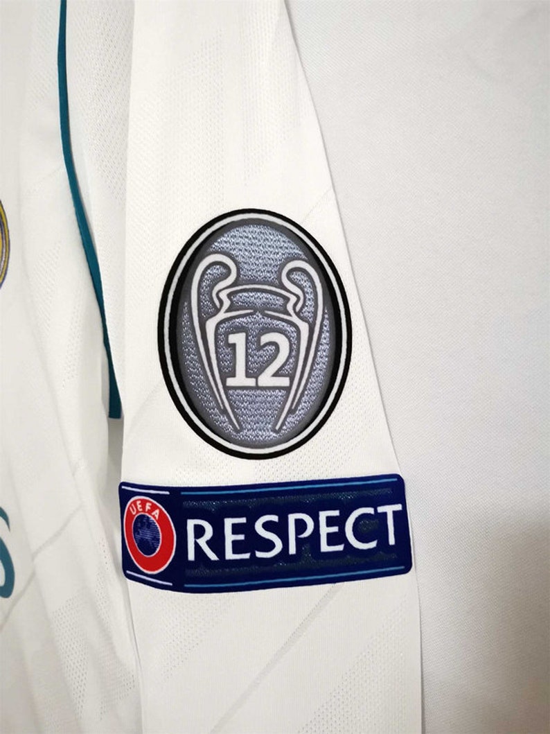 2017/2018 FC Real Madrid Retro Home shirt Long Sleeves : Thaï Quality - Pro Soccer Jersey