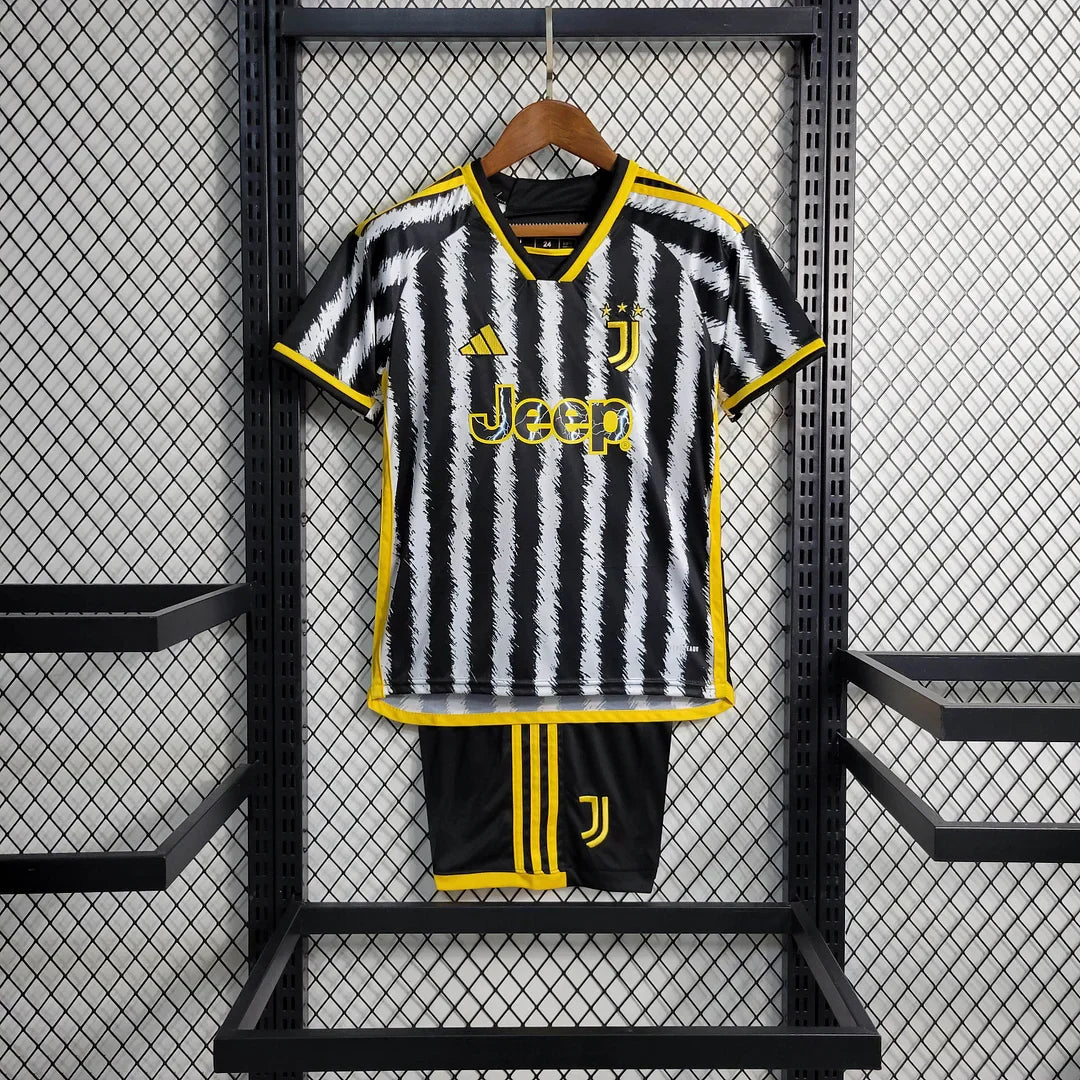 2023/2024 FC Juventus Home shirt : Thaï Quality - Pro Soccer Jersey