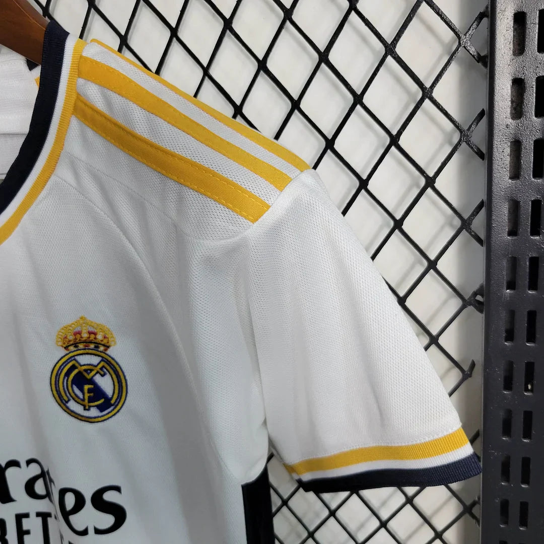 2023/2024 FC Real Madrid Home Set Kids Size : Thaï Quality - Pro Soccer Jersey