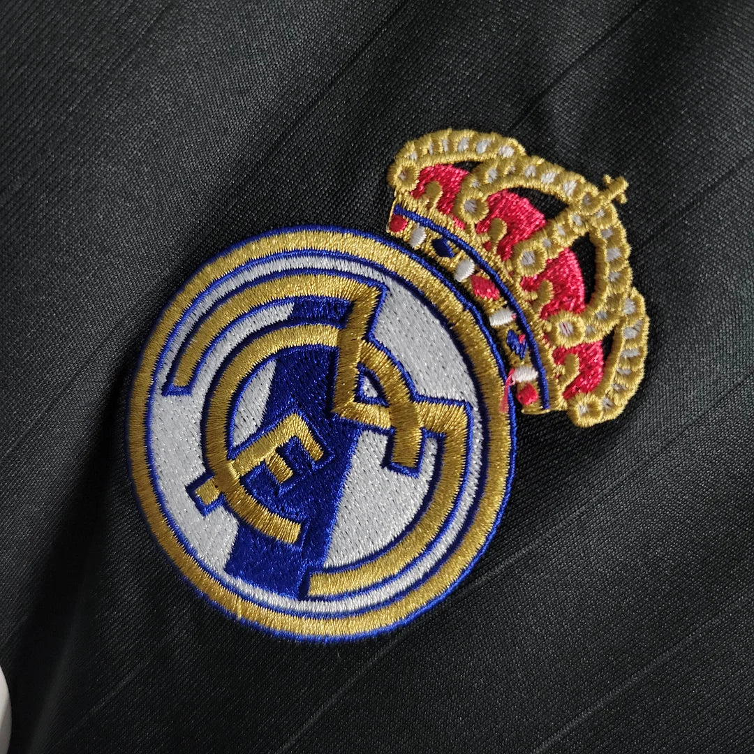 2006/2007 FC Real Madrid Retro away shirt Long Sleeves : Thaï Quality - Pro Soccer Jersey