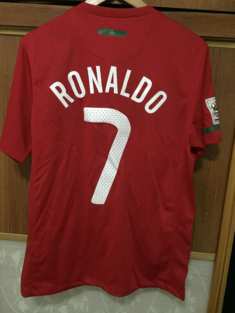 FIFA World Cup 2010 Portugal Retro Home shirt : Thaï Quality - Pro Soccer Jersey